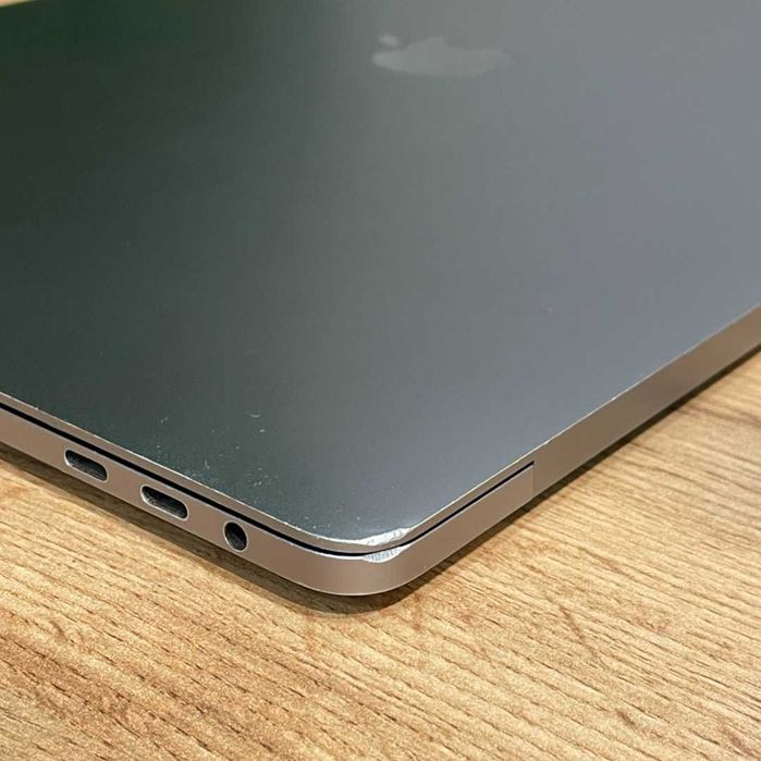 MacBook Pro 15 2016 i7 SSD 512GB RAM 16GB AMD Radeon 455 | TrueGSM