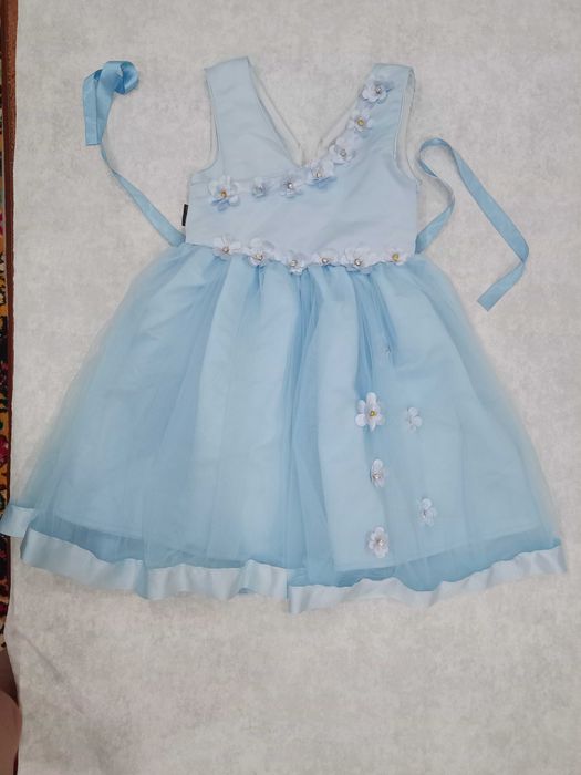 Нарядное платье для девочки