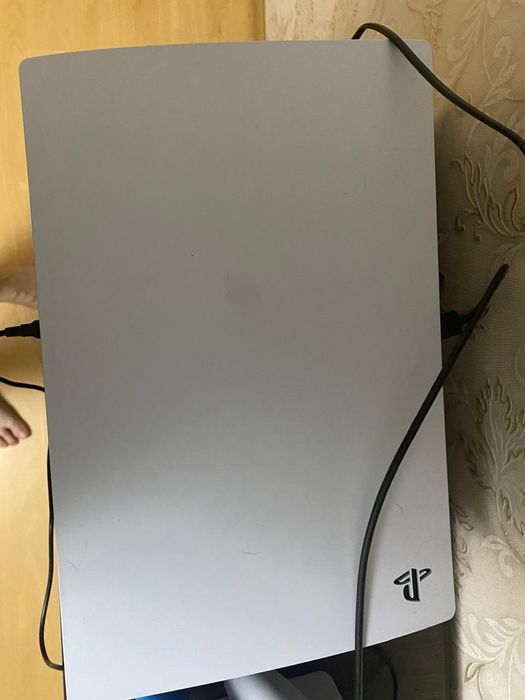 Продам Sony Playstation 5