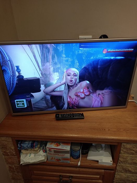 Телевизор LG 32 от Швейцария