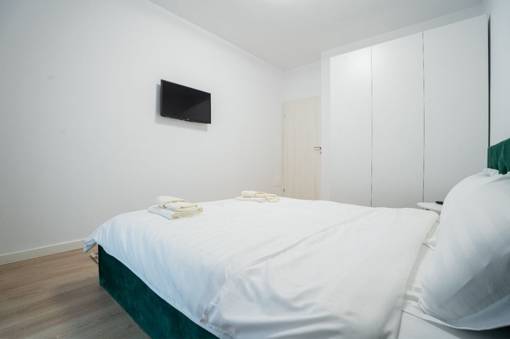 Apartament de inchiriat cu 2 sau 3 camere in complex/pretabil business