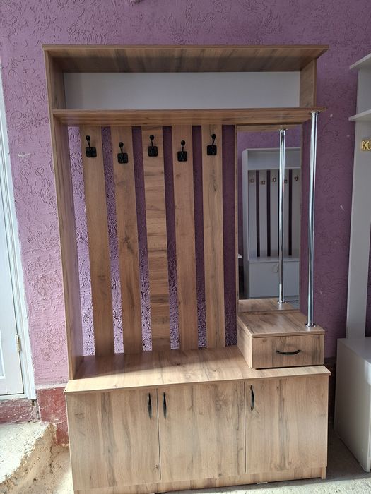 Прихожка новый, ламинат, ПВХ