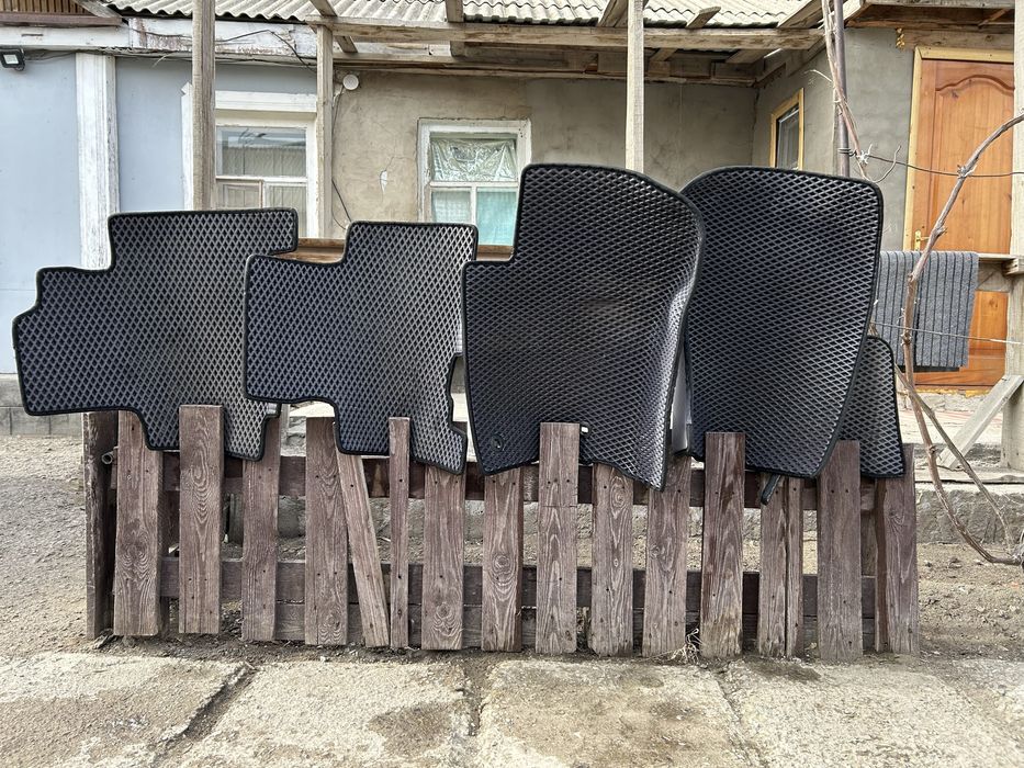 Продам ева полики прадо 150