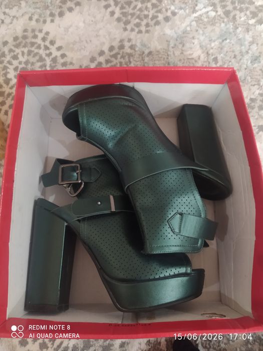 Ayollar qizlar tuflisi