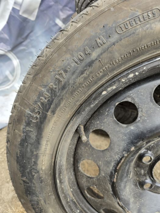 Продавам патерица за бмв 17-ка