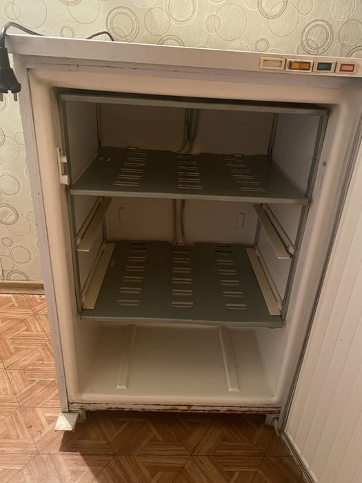 Продам морозильник Бирюса