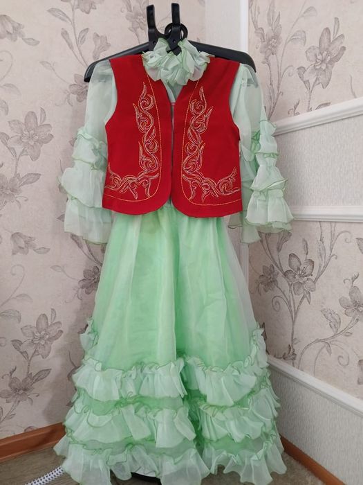 Қазақша ұлттық киім жалға берілді