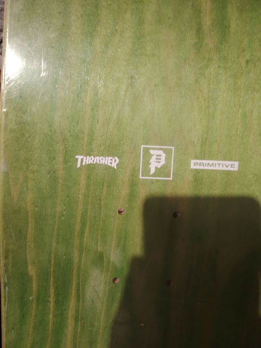 Placã Skateboard Primitive x Thrasher – Miles Silvas (8.5) – Nouă