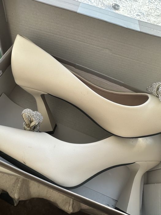 Женские туфли 39 размер