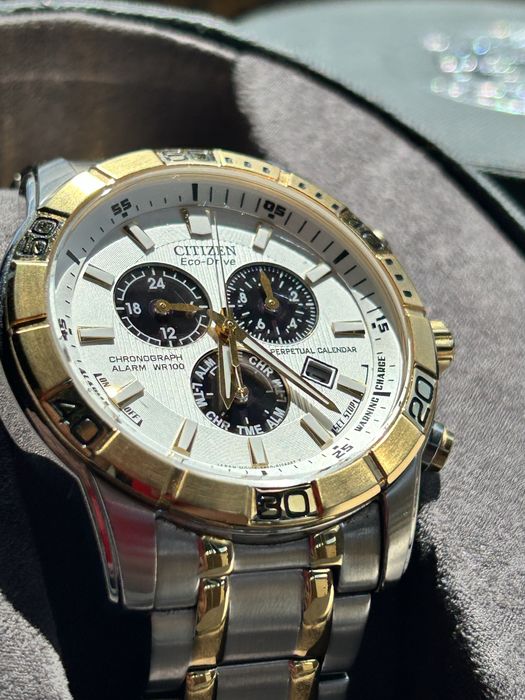 Ceas Citizen  Eco Drive Perpetual Calendar Chronograph Date la cutie ! 10/10! Model rar !