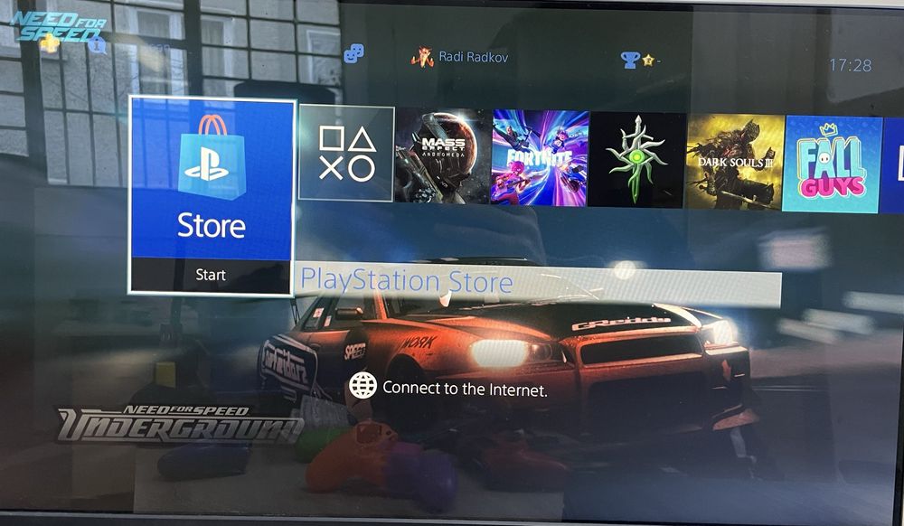 Playstation 4 PRO/PS4 PRO - 1TВ с два джойстика