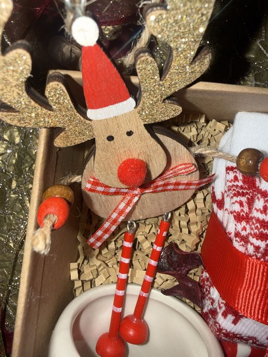 Коледна подаръчна кутия