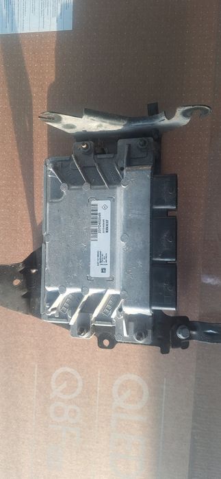 RENAULT ZOE BFM 237D40254R Engine Control Unit ECU 2014