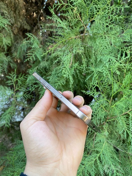 Iphone 16 pro                     .