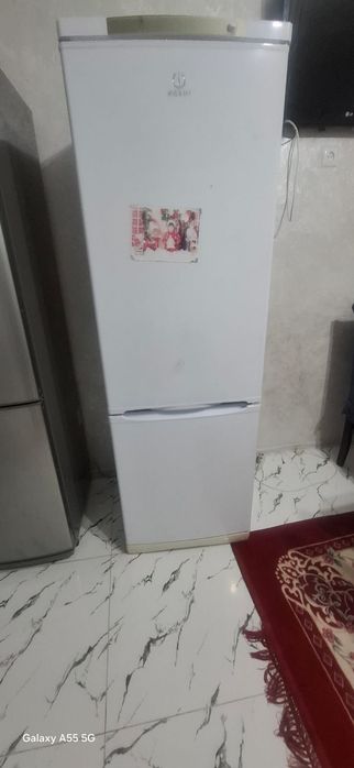 Холодильник INDESIT