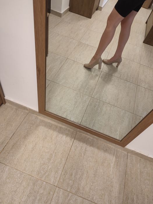 Pantofi din piele naturala nude mărimea 37