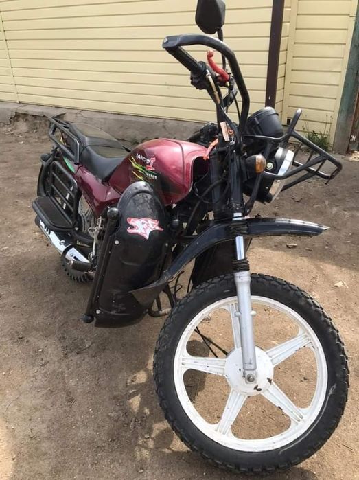 Продам мотоцикл 200 сс