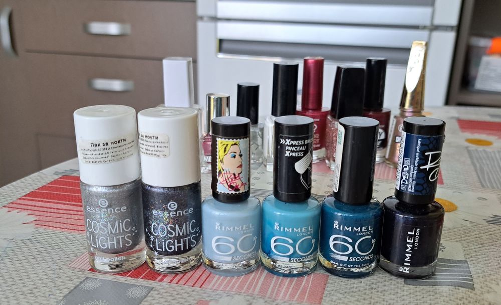 Нови лакове за нокти -15 бр.