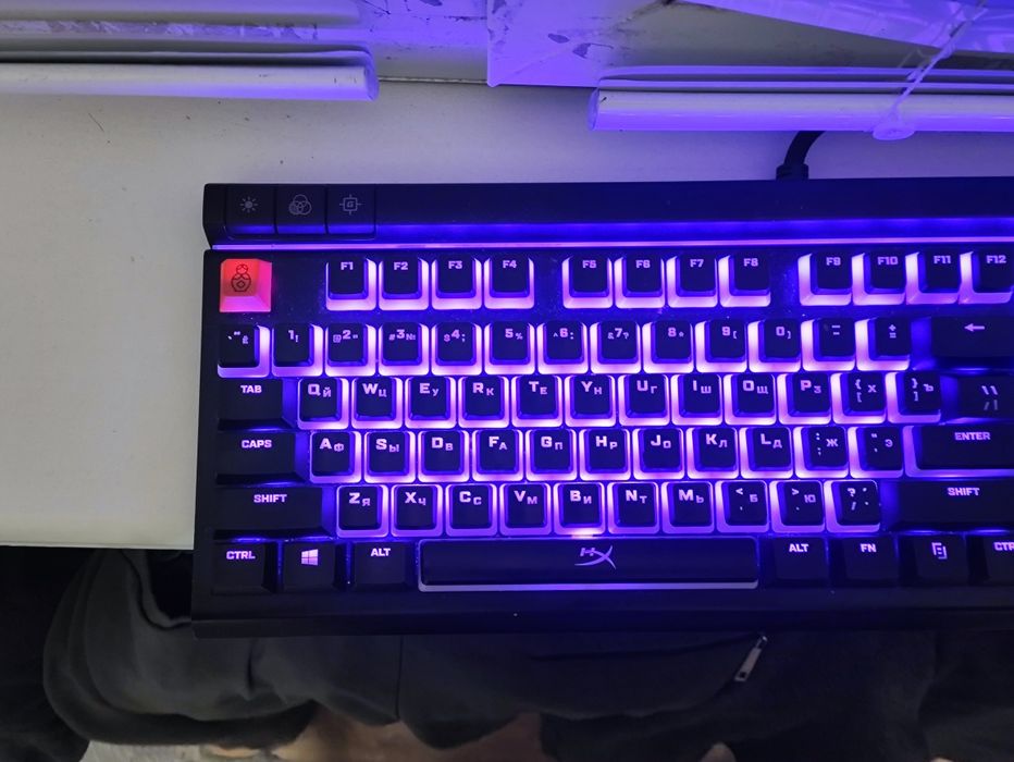 Продаю клавиатуру HyperX Alloy Elite 2