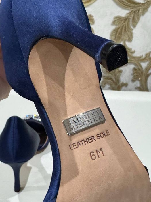 Вечерние Туфли Badgley Mischka, новые, 36 размер маломерят