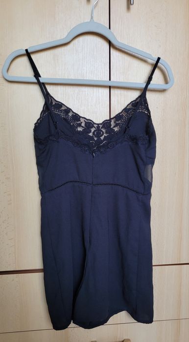 Salopeta scurta negra Bershka