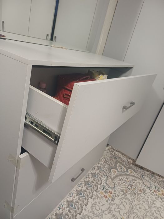 Продается комод в спальню, цена 30.000