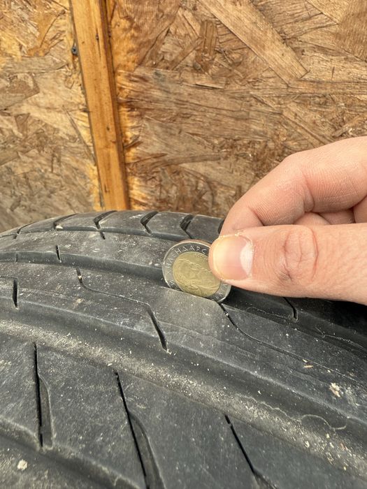 Гуми с джанти Momo 18’ 5х120 BMW F10 F30 F31 225/45/ZR18