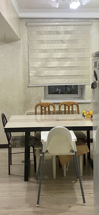 Продам кухонный стол