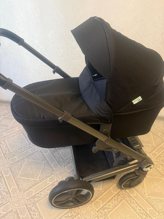 Продам детскую коляску зима , лето