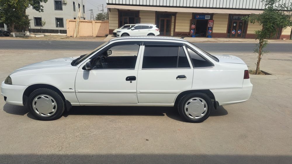 Nexia 2 gibrit  mator hadvoy qilngan iwi uman yoʻq 4 ta balon yengi