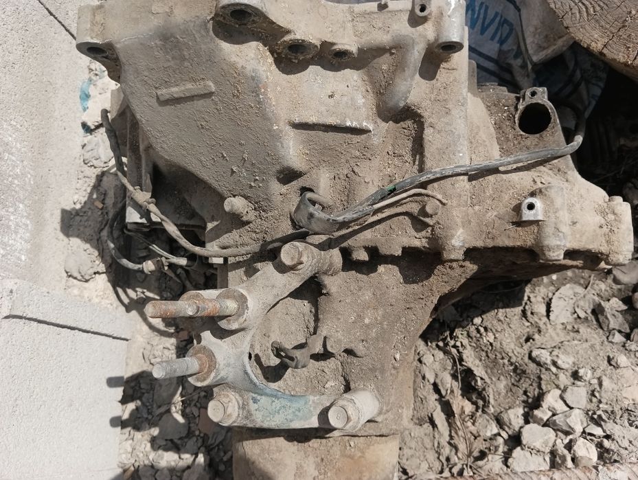 Коробка на Мазду 626