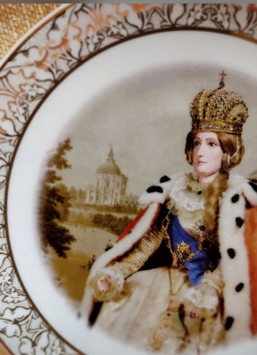 Тарелка фарфор настенная  чешского производства Leander.Чешский фарфор