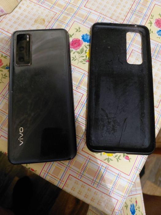Продам телефон vivo