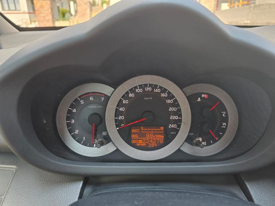 Vand Toyota Rav 4 D-Cat  2.2 4x4