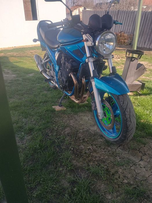 Suzuki Bandit 650 în perfectă stare de funcționare