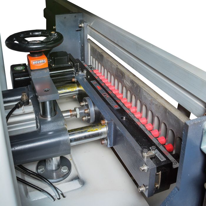 Сверлильно-присадочный станок DELTAMACHINERY DM PRO LINE 3