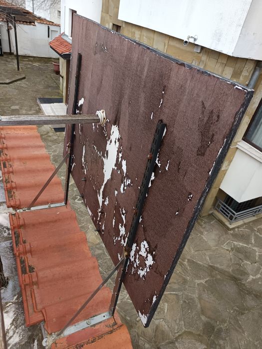 Баскетболен кош: табло с ринг и мрежа, демонтирани, последно намален