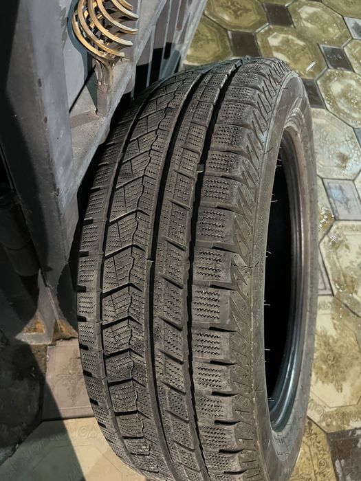 Шины 215/60R17 зимние б/у