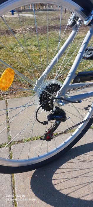 Bicicleta  de dama DHS City 28 inch noua