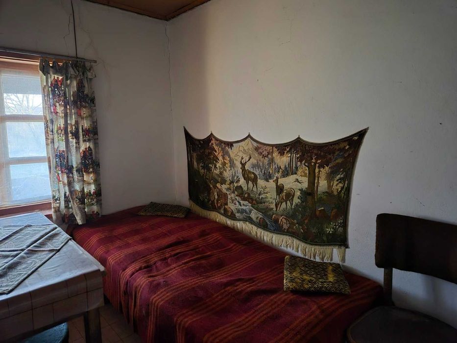 1858-Продава се едноетажна тухлена къща в село Черковна!