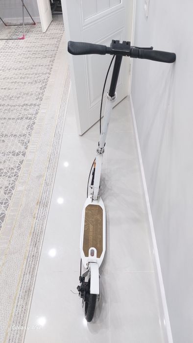 Продается хороший самокат