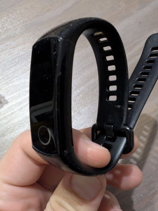 Смарт гривна Honor band 5