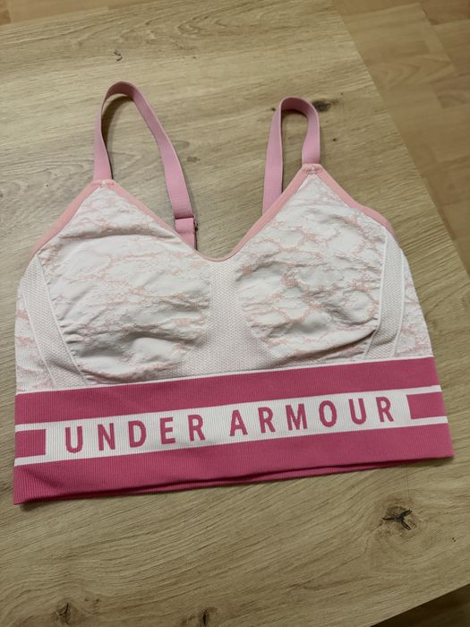 Bustiera sport Under Armour culoare ff frumoasa