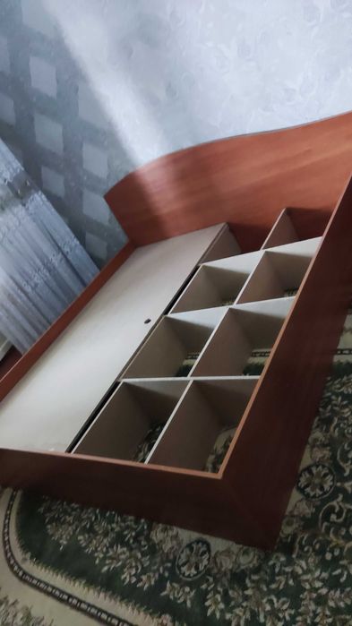 Кровать двуспальная