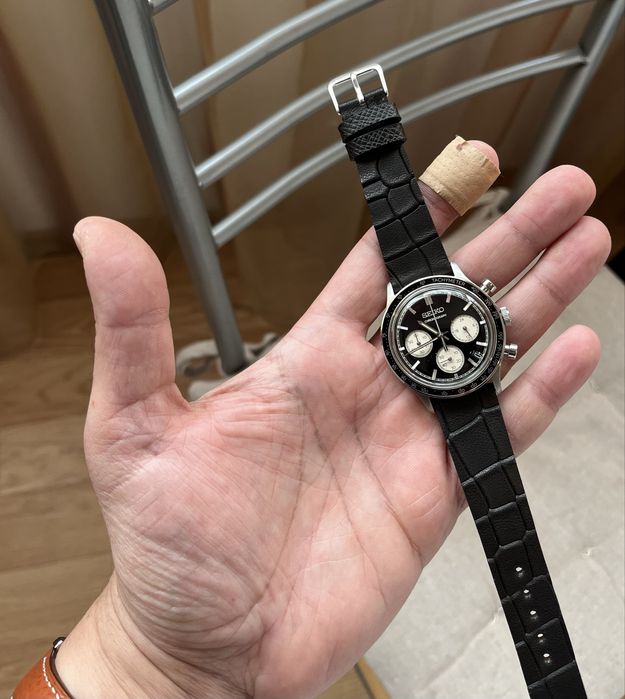 Curea pentru ceas din piele naturala unica lucrata manual