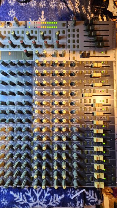 PHONIC MR2643X 18 canale,efecte digitale