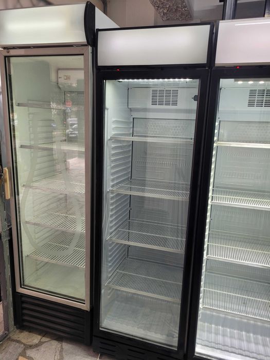 Хладилна Витрина