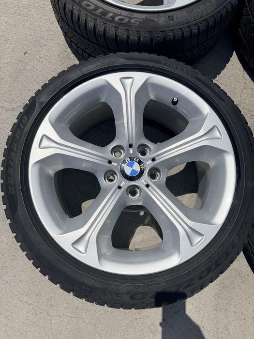Jante BMW X1 E84 225 45 R18 iarna Pirelli
