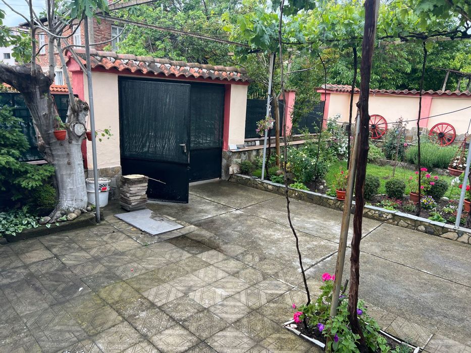 Продава се Етаж от къща в Хисаря - 106 кв.м за 1680 €/кв.м - Снимка #1