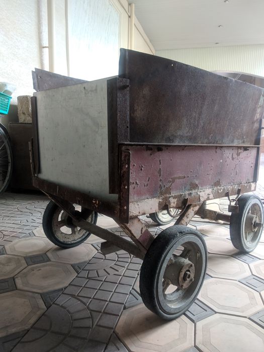 Тележка (арава) для хозяйственных нужд